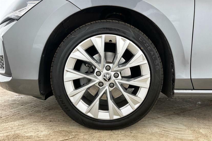 Skoda Superb Se L Blue #11