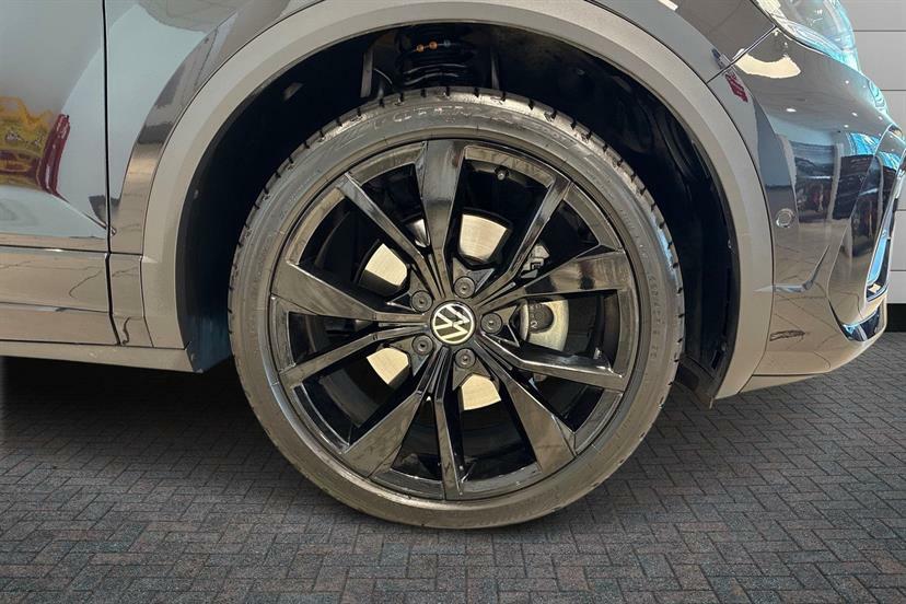 Volkswagen T-Roc 1.5 Tsi R-line Dsg Black #5