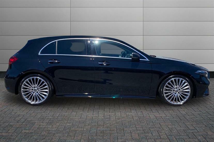 Mercedes-Benz A Class A180 Amg Line Premium Black #3