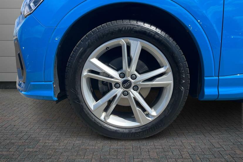 Audi Q3 35 Tfsi S Line S Tronic Comfortsound Pack Blue #5