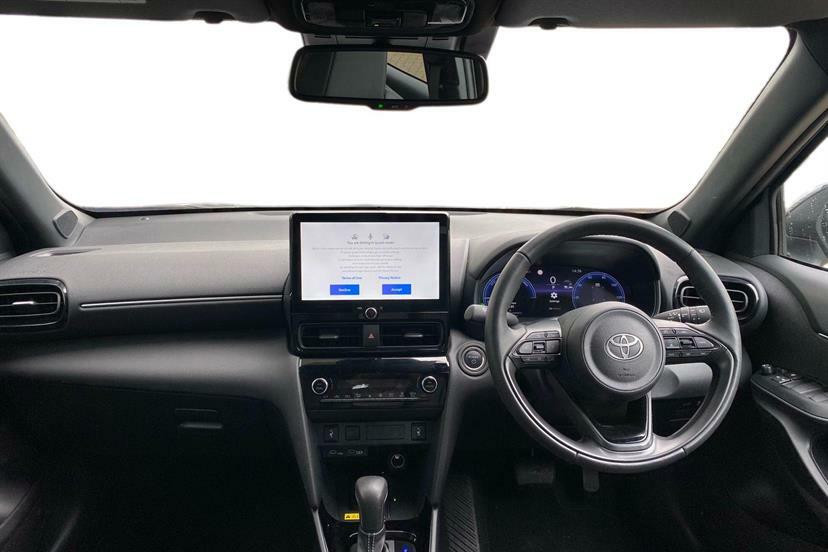 Toyota Yaris Cross 1.5 Hybrid 130 Excel Cvt Grey #4