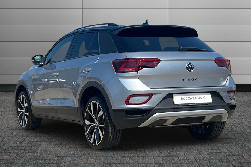 Volkswagen T-Roc 1.5 Tsi Style Design Suv 150 Ps LX26UCB  #3
