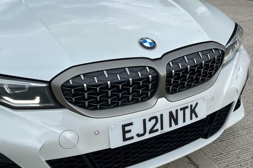 BMW 3 Series Saloon White #16