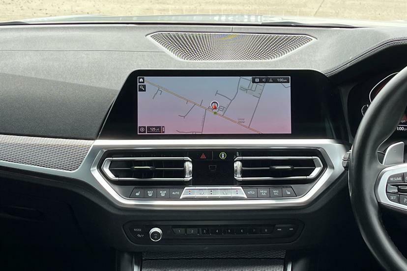 BMW 3 Series Saloon White #22