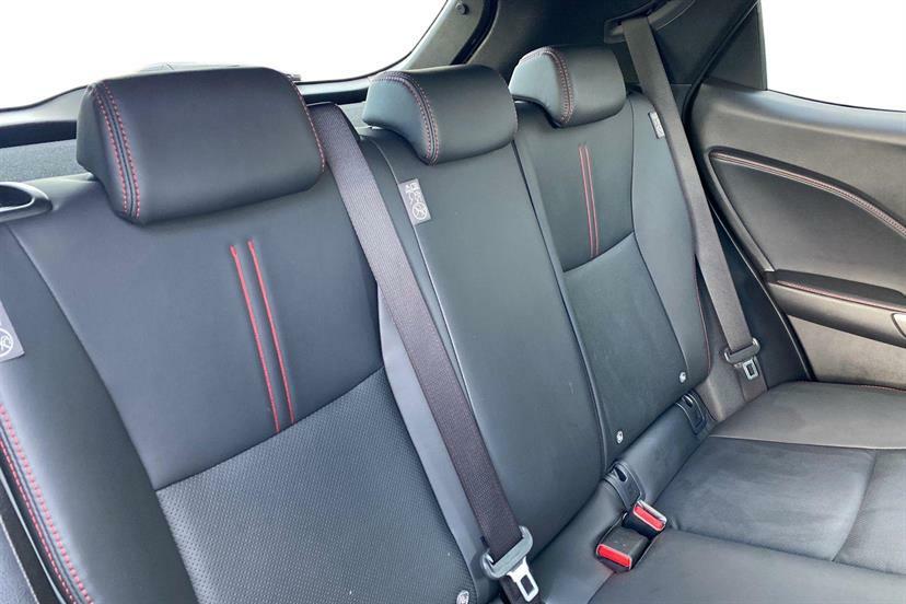 Lexus LBX 1.5 Takumi E-cvt 2024 #8