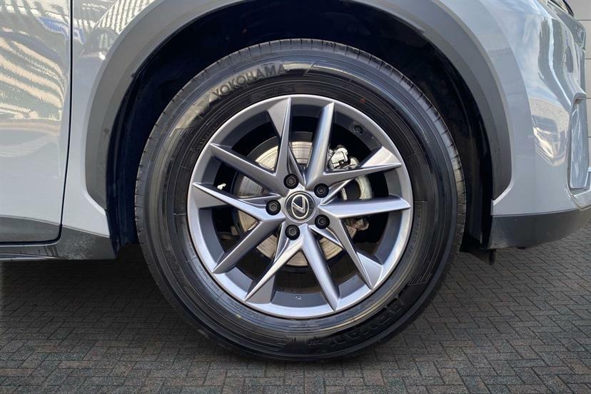 Lexus LBX 1.5 Premium E-cvt Grey #5