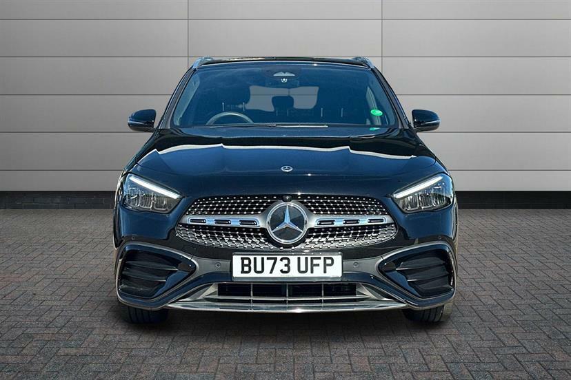 Mercedes-Benz GLA Class Gla 200 Exclusive Launch Edition White #10