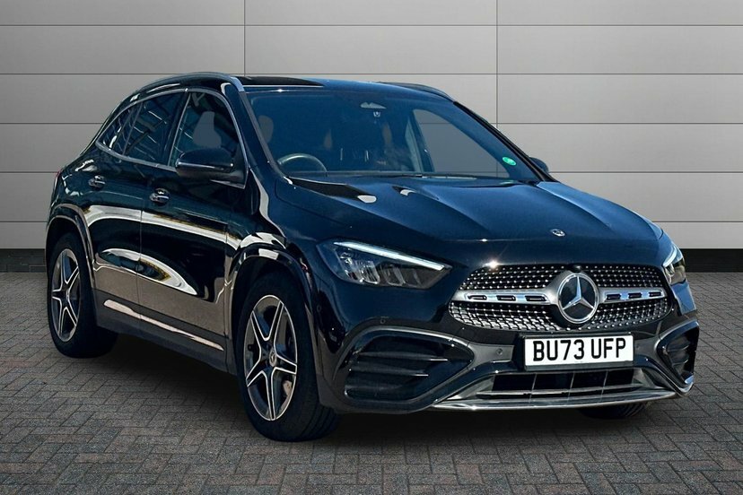 Mercedes-Benz GLA Class Gla200 Amg Line Executive Black