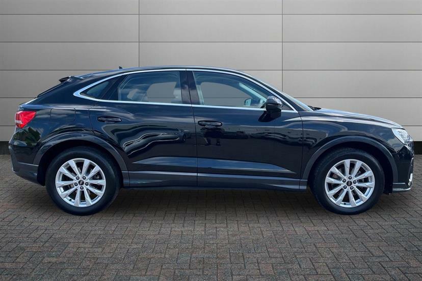 Audi Q3 35 Tfsi Sport S Tronic Black #4