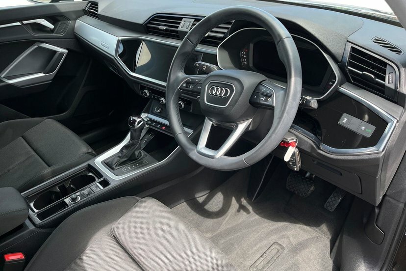 Audi Q3 1.5 Tfsi Cod 35 Sport Sportback S Troni AU74LUR Black #6