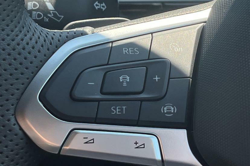 Volkswagen T-Roc 1.5 Tsi Black Edition Plus Silver #17