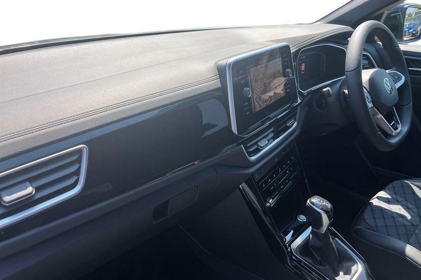 Volkswagen T-Roc 1.5 Tsi R-line Dsg #2