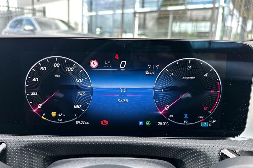 Mercedes-Benz CLA Class 220D Amg Line Premium Plus Tip Blue #5