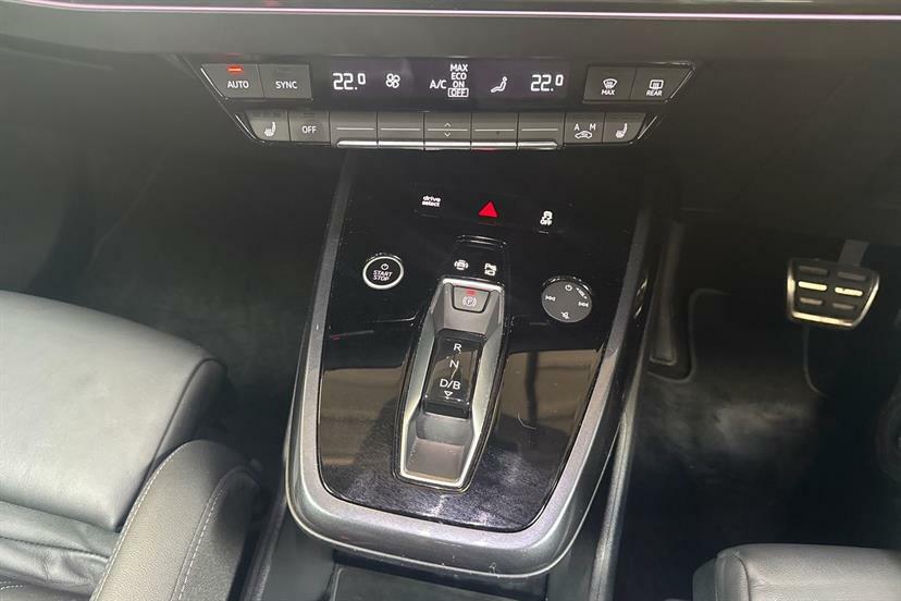 Audi Q4 E Tron Estate Black #20