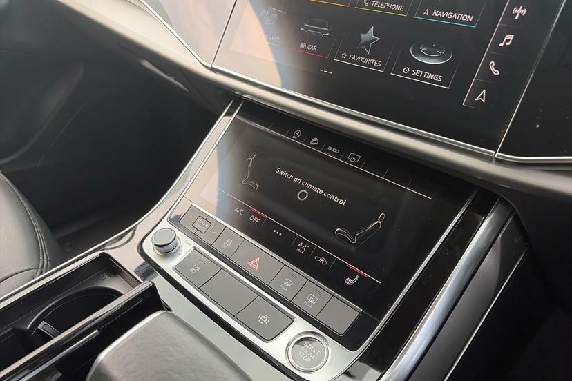 Audi Q7 3L S Line White #21