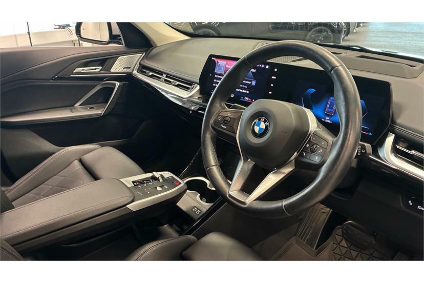 BMW X1 Xdrive 23D Mht Xline Tech Plus Step Black #4