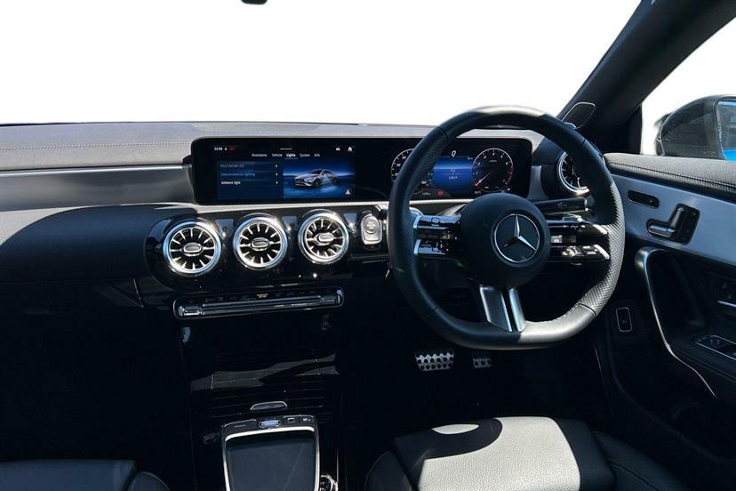 Mercedes-Benz CLA Class 200 Amg Line Premium Plus Tip Blue #6