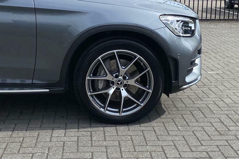Mercedes-Benz GLC Class 300D 4Matic Amg Line Premium Pls 9G-tronic Grey #4