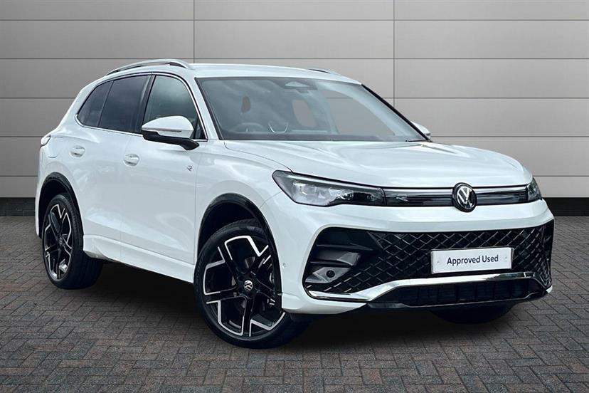 Volkswagen Tiguan 1.5 Etsi 150 R-line Dsg White