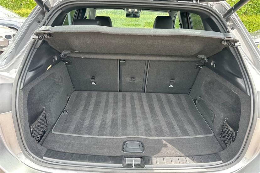 Mercedes-Benz GLA Class Gla 250E Amg Line Executive Grey #27
