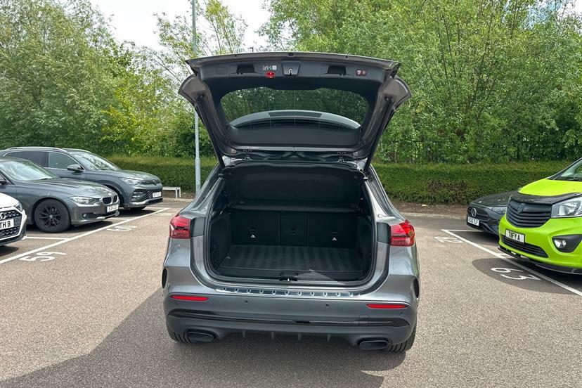 Mercedes-Benz GLA Class Gla 250E Amg Line Executive Grey #28
