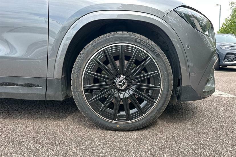 Mercedes-Benz GLA Class 200D Amg Line Premium Plus Grey #4