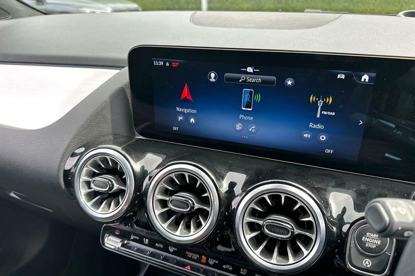 Mercedes-Benz GLA Class Gla 250E Amg Line Executive Grey #13