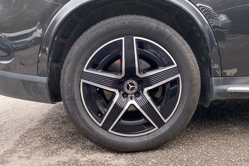 Mercedes-Benz GLC Class 300 4Matic Amg Line 9G-tronic Grey #4