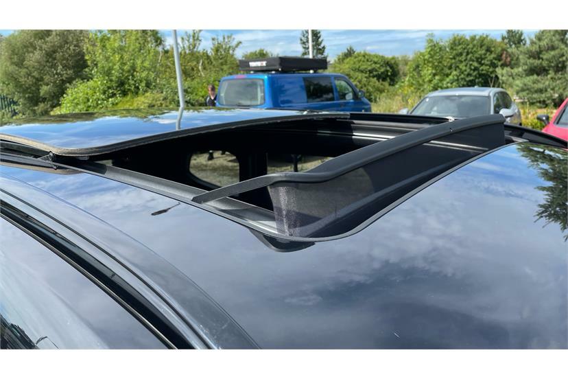 BMW X1 Sdrive 20I Mht Xline Step Black #25