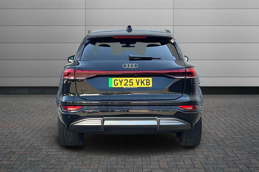 Audi Q6 E-Tron 225Kw Performance 100Kwh Edition 1 2025 White #10