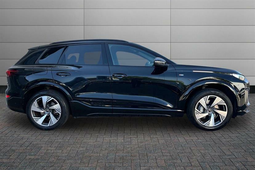 Audi Q6 E-Tron 225Kw Performance 100Kwh Edition 1 2025 White #4