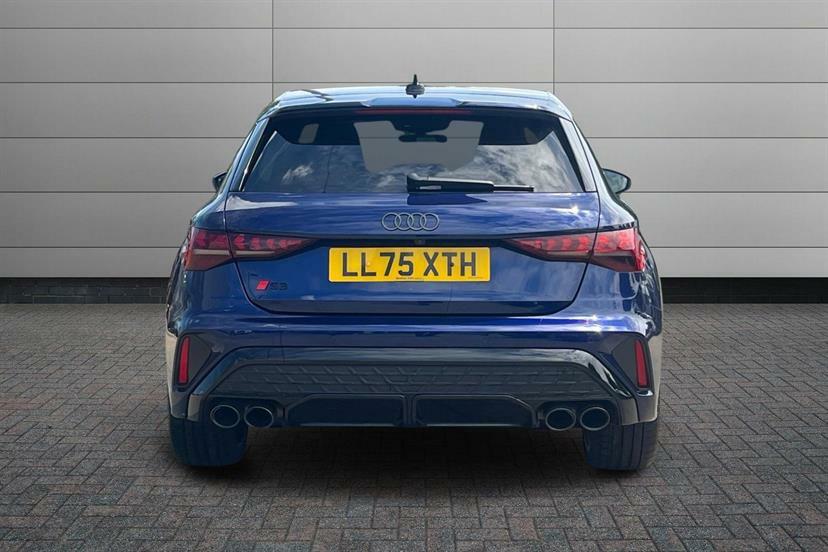 Audi A3 35 Tfsi Black Edition 2025 Blue #11