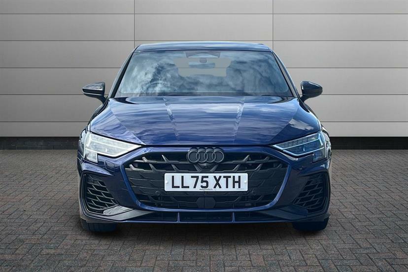 Audi A3 35 Tfsi Black Edition 2025 Blue #10