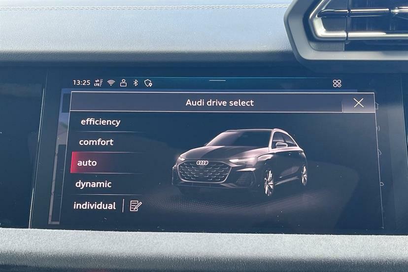 Audi A3 35 Tfsi Black Edition 2025 Blue #20