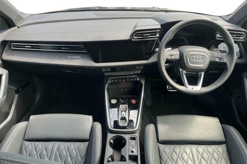 Audi A3 35 Tfsi Black Edition 2025 Blue #9