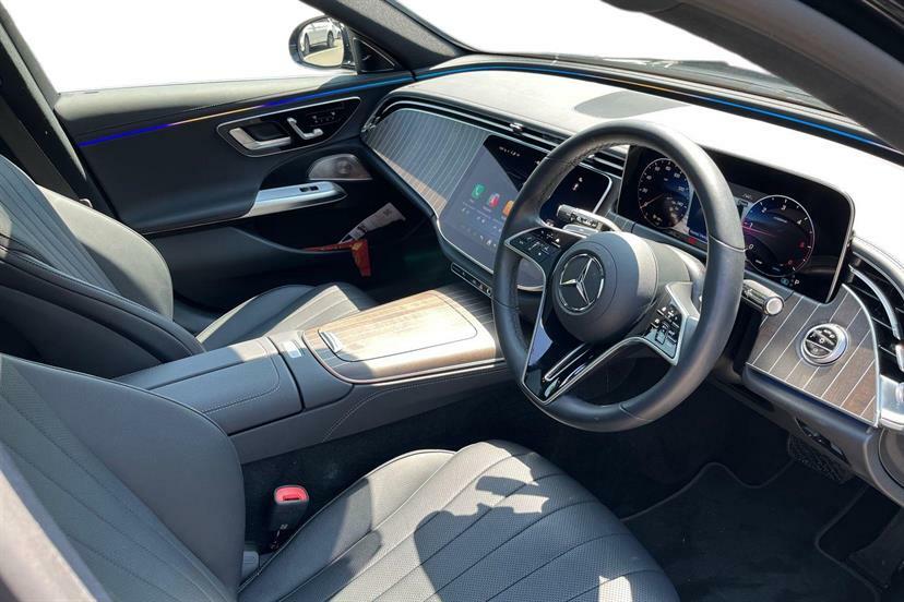 Mercedes-Benz E Class E220d Exclusive Premium 9G-tronic Black #5