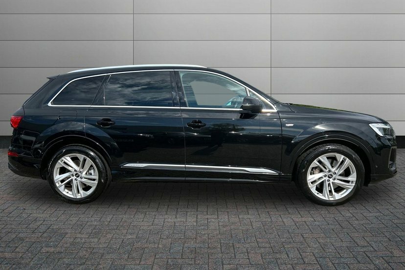 Audi Q7 3.0 Tdi V6 S Line Suv Tiptronic Quattro Black #4