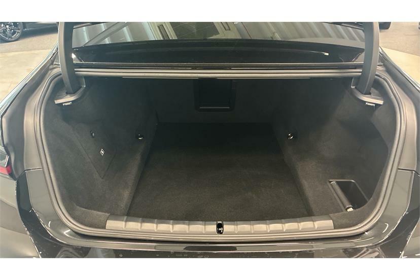 BMW 7 Series Xdrive M Sport Grey #13