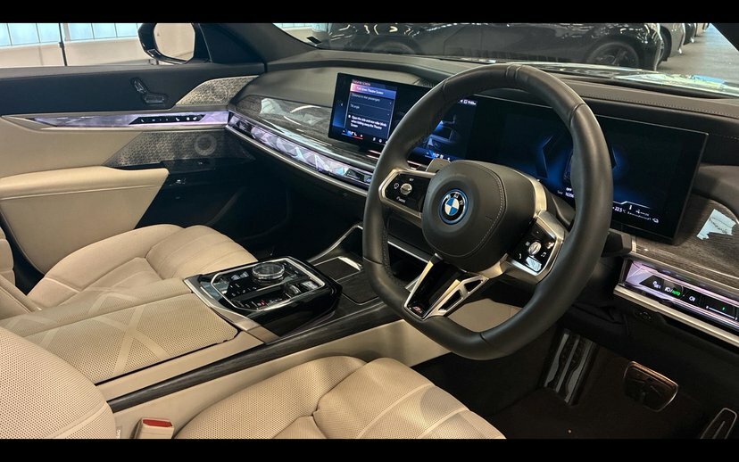 BMW 7 Series 750E Xdrive M Sport Black #6