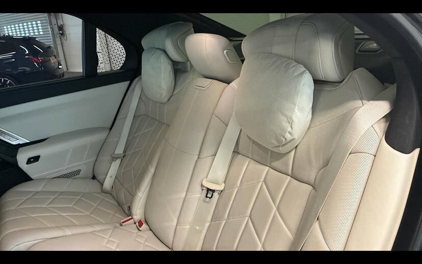 BMW 7 Series 750E Xdrive M Sport Grey #12