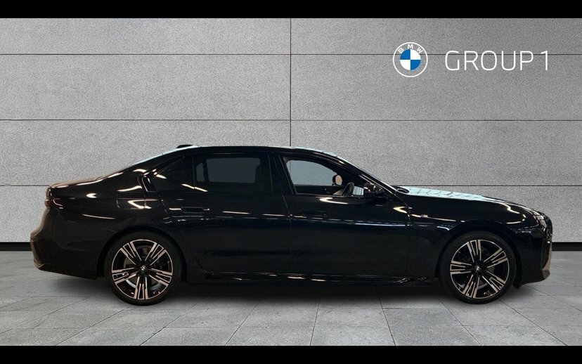 BMW 7 Series 750E Xdrive M Sport Black #3