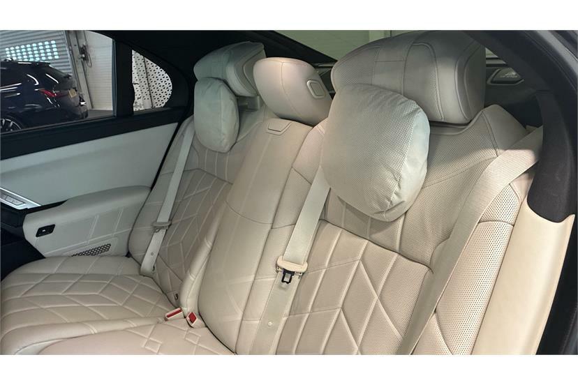 BMW 7 Series Xdrive M Sport Grey #12