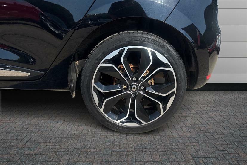Renault Clio 0.9 Tce 90 Iconic Black #4