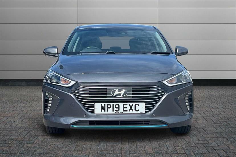 Hyundai Ioniq  White #7