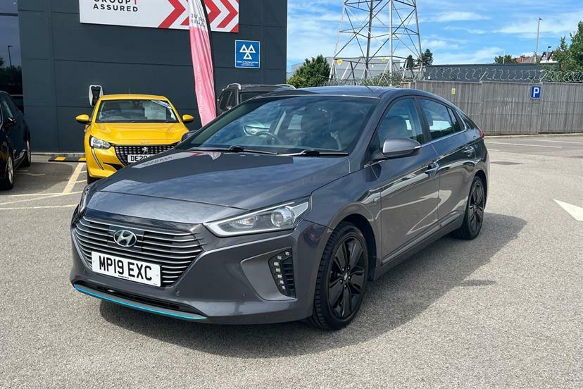 Hyundai Ioniq  White #16