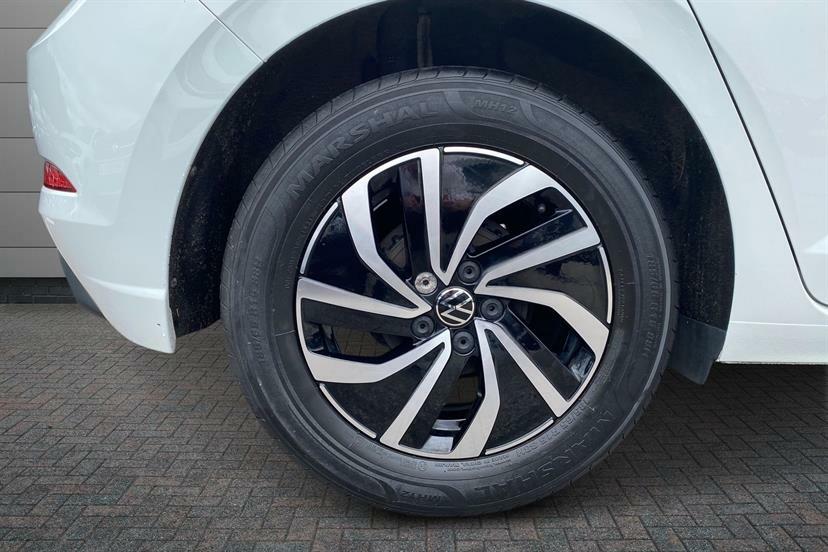 Volkswagen Polo 1.0 Life White #4