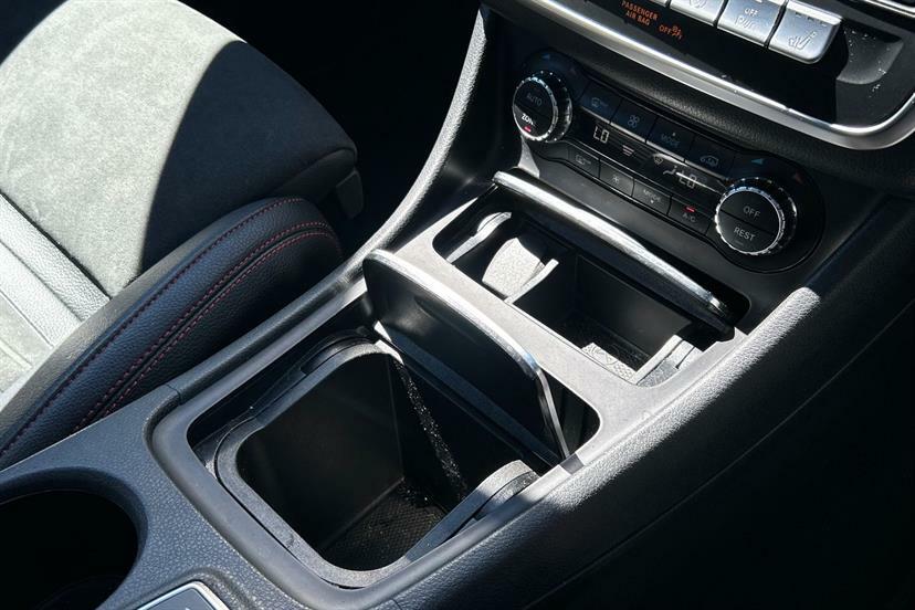 Mercedes-Benz GLA Class Gla 180 Urban Edition Silver #29
