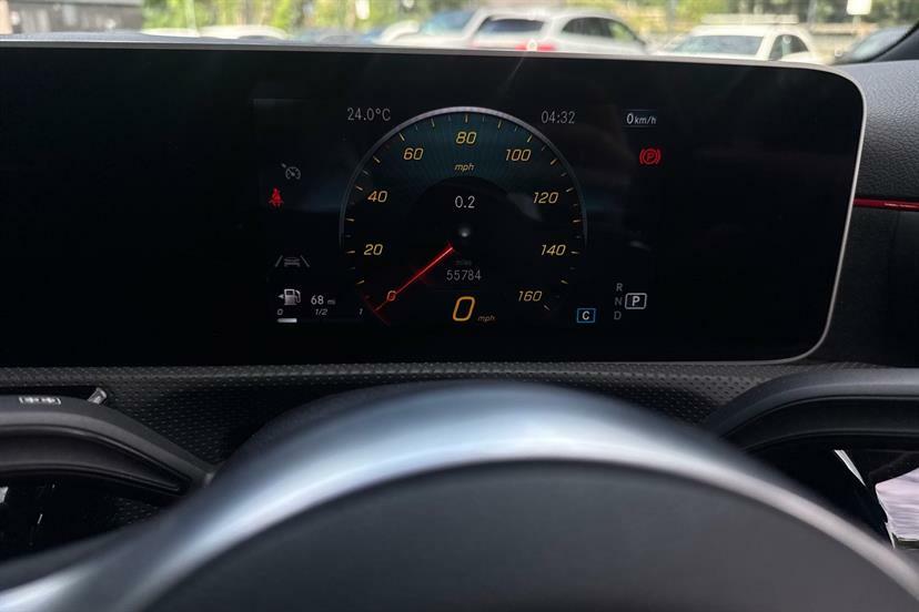 Mercedes-Benz A Class A200 Amg Line Executive White #6