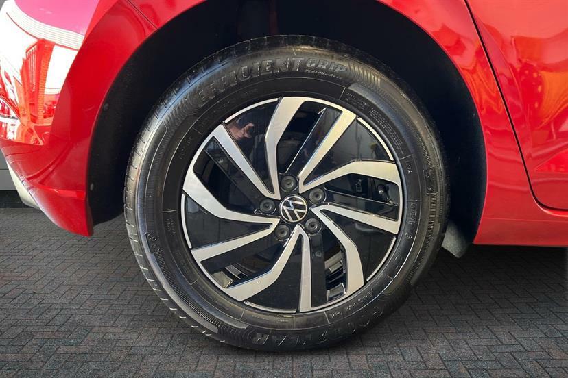 Volkswagen Polo 1.0 Tsi Life Dsg Red #5