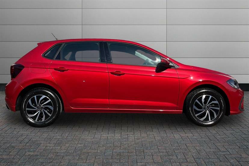 Volkswagen Polo 1.0 Tsi Life Dsg Red #4